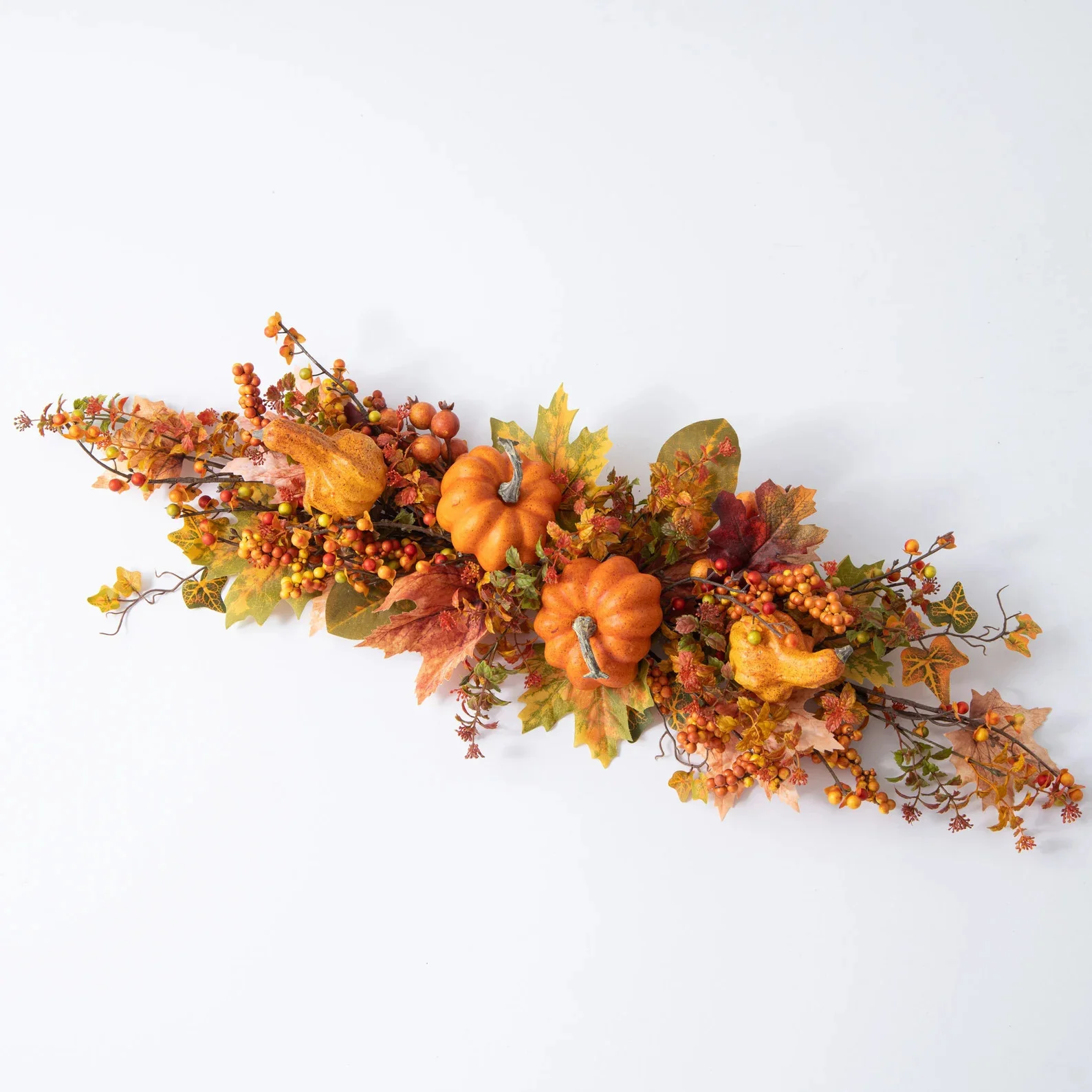 7. Composición de calabaza y calabacín para mesa otoñal