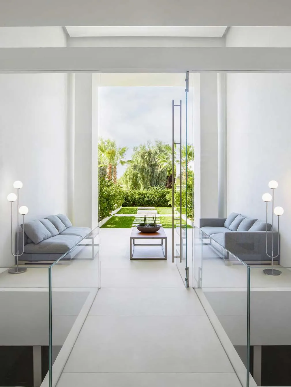 SAOTA和ARRCC的格利法达：雅典海岸的海景极简主义