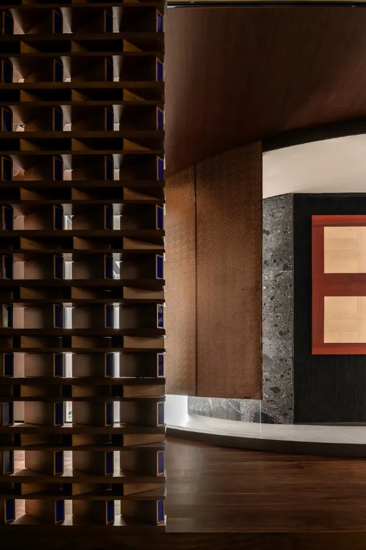 Гігантський виставковий зал на підлозі від DHB Design у Ченду, Китай Гігантський виставковий зал на підлозі від DHB Design у Ченду, Китай