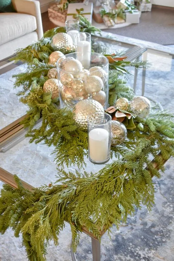 用新年球装饰家里的创意