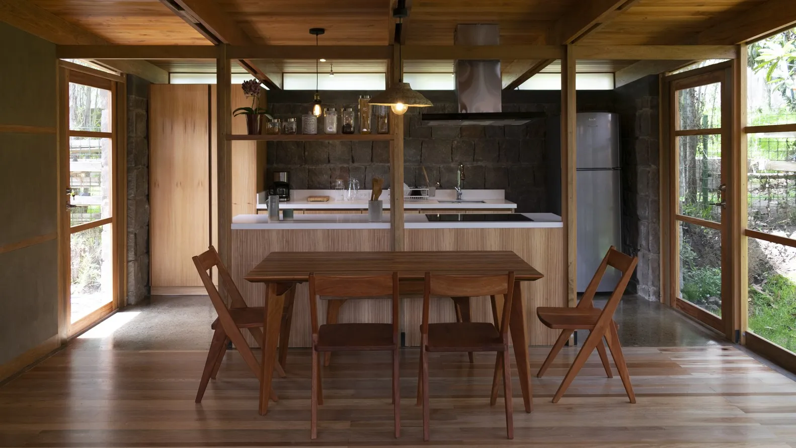 Дім серед дерев від El Sindicato Arquitectura в Кіто, Еквадор Дім серед дерев від El Sindicato Arquitectura в Кіто, Еквадор