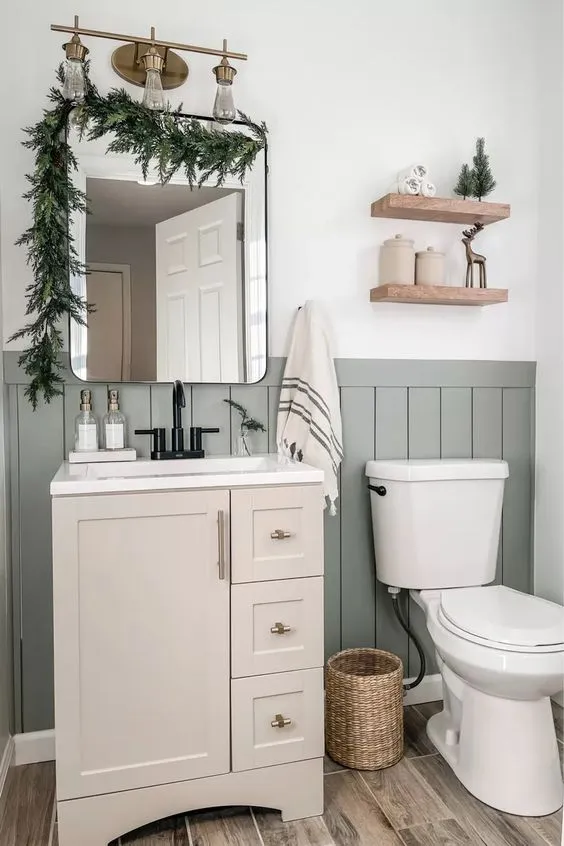 BEST IDEAS AND SOLUTIONS FOR BATHROOM DECORATION FOR CHRISTMAS