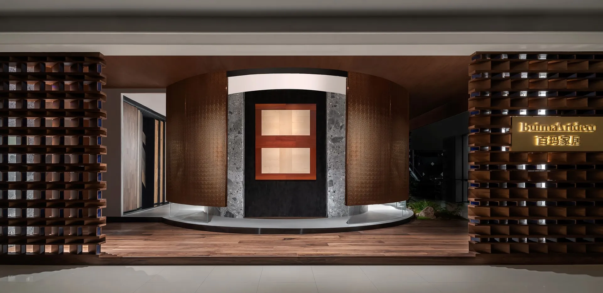 Гігантський виставковий зал на підлозі від DHB Design у Ченду, Китай Гігантський виставковий зал на підлозі від DHB Design у Ченду, Китай