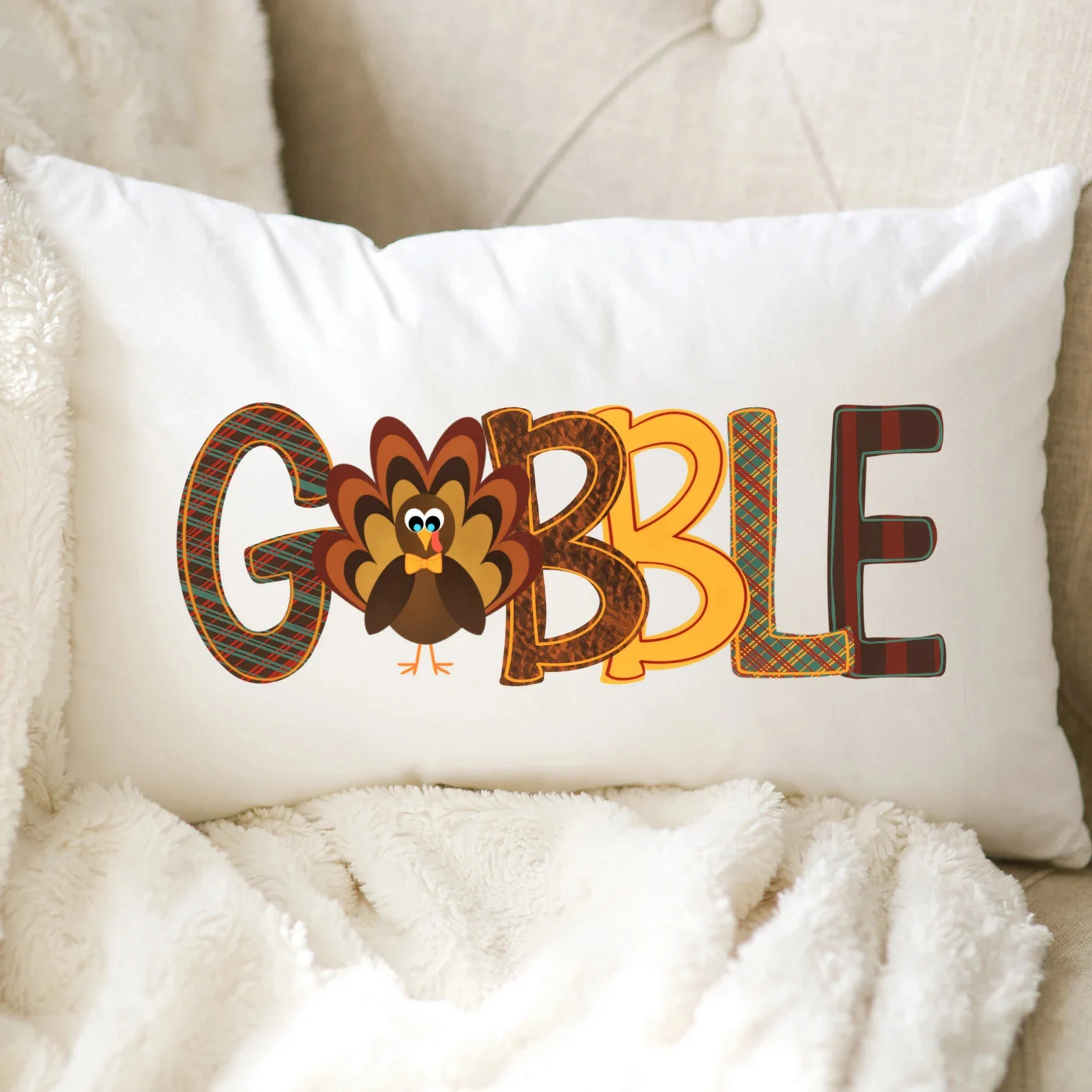 7. Almohada con pájaro turco Gobble Turkey