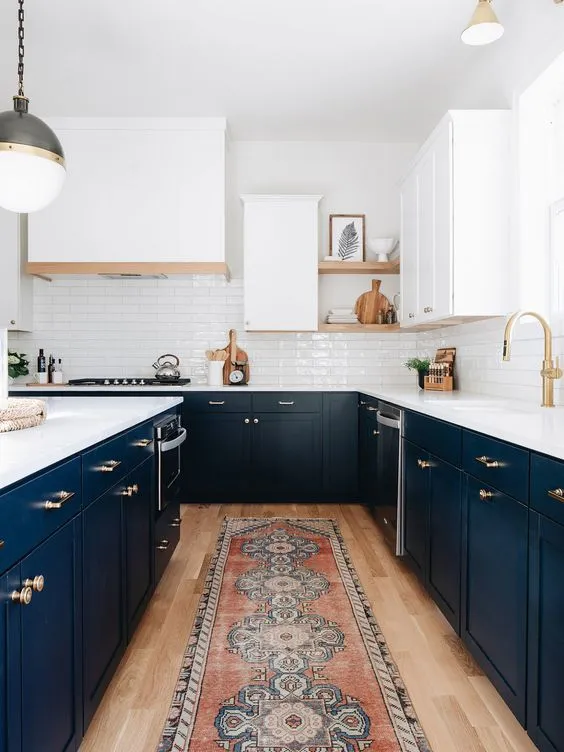 蓝色和白色调的厨房灵感设计