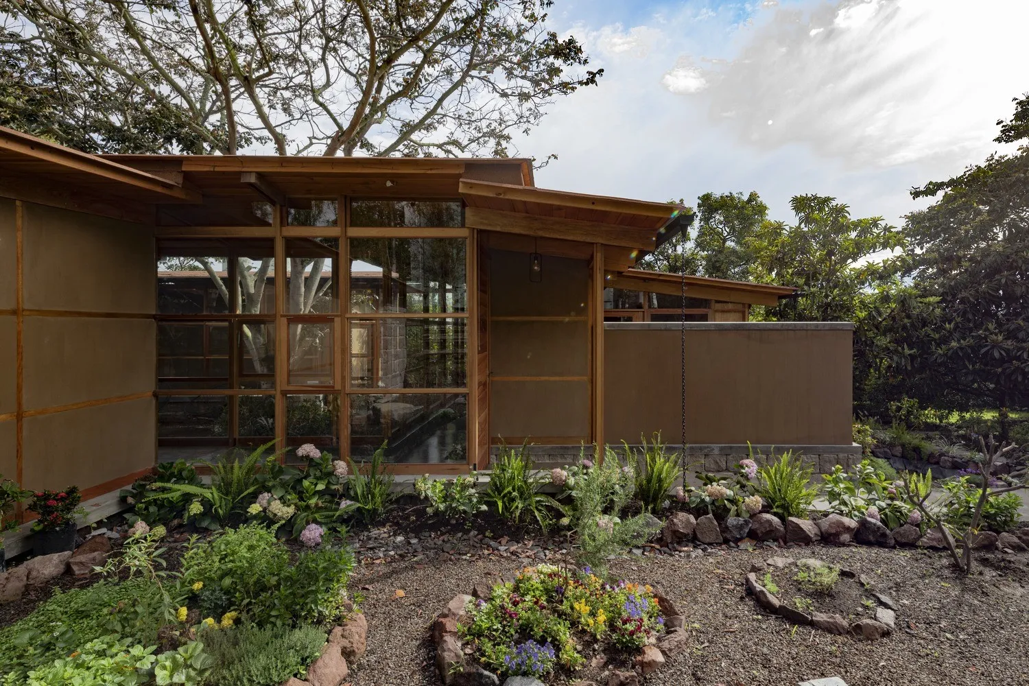 Дім серед дерев від El Sindicato Arquitectura в Кіто, Еквадор Дім серед дерев від El Sindicato Arquitectura в Кіто, Еквадор