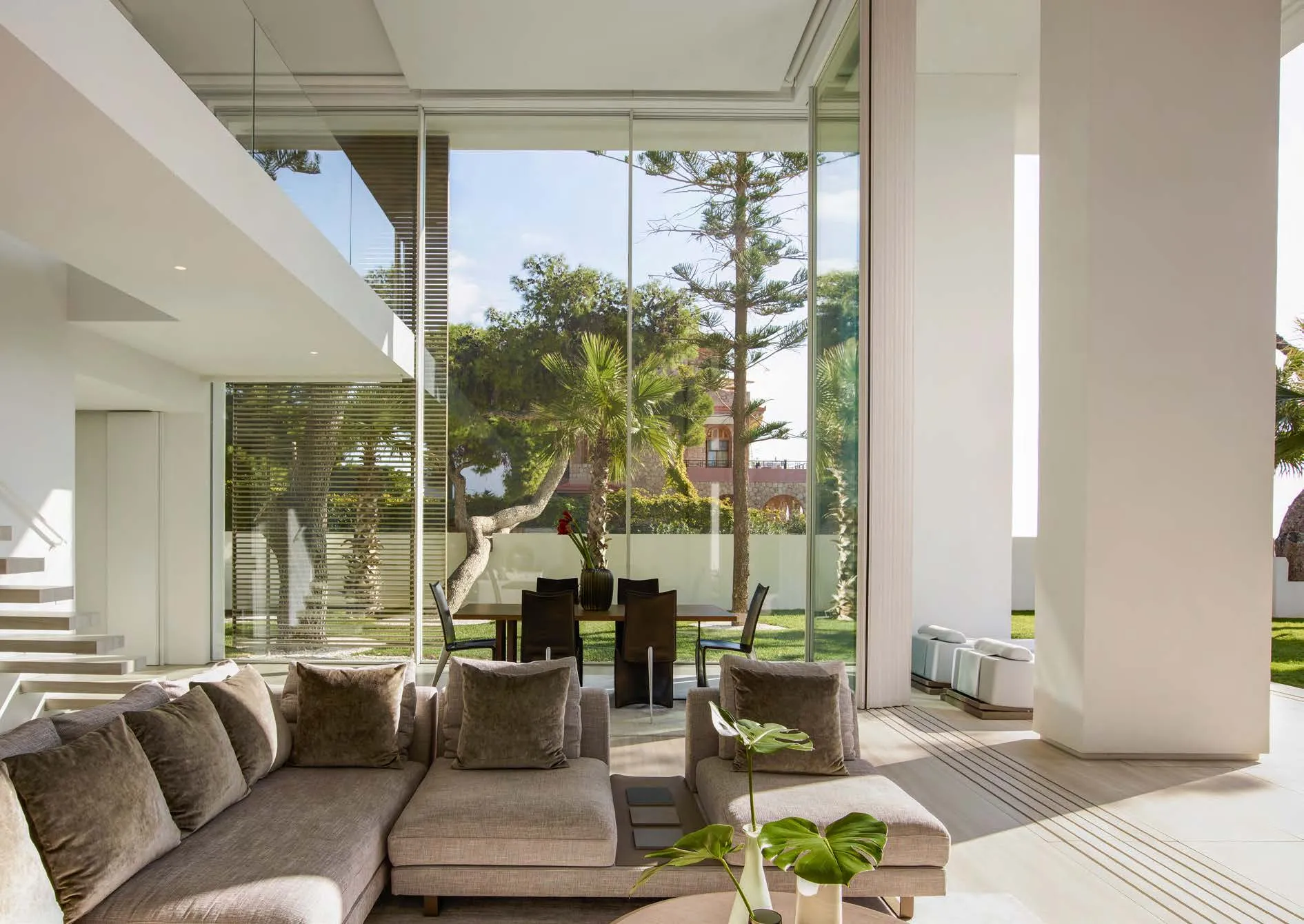 SAOTA和ARRCC的格利法达：雅典海岸的海景极简主义