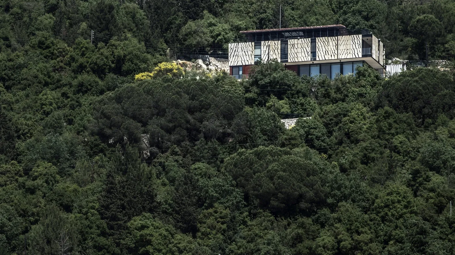 House Tahan by Blankpage Architects: Floating Stone Garden Over Junayd Bay