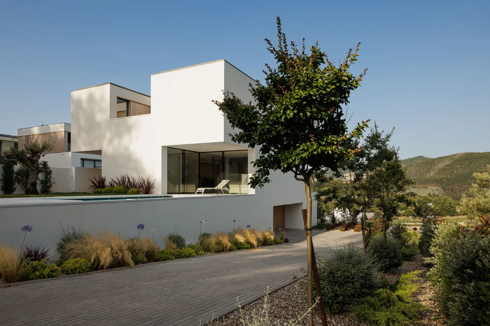 Дом JC от архитектора Марио Альвеса в Коймбре, Португалия Дом JC от архитектора Марио Альвеса в Коймбре, Португалия