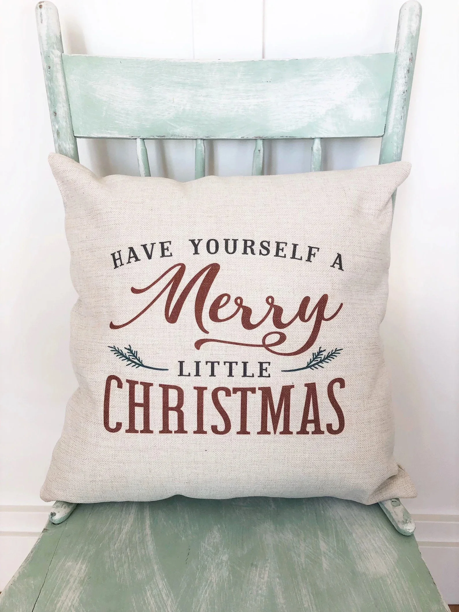 11. Kissen mit der Aufschrift Have Yourself A Merry Christmas