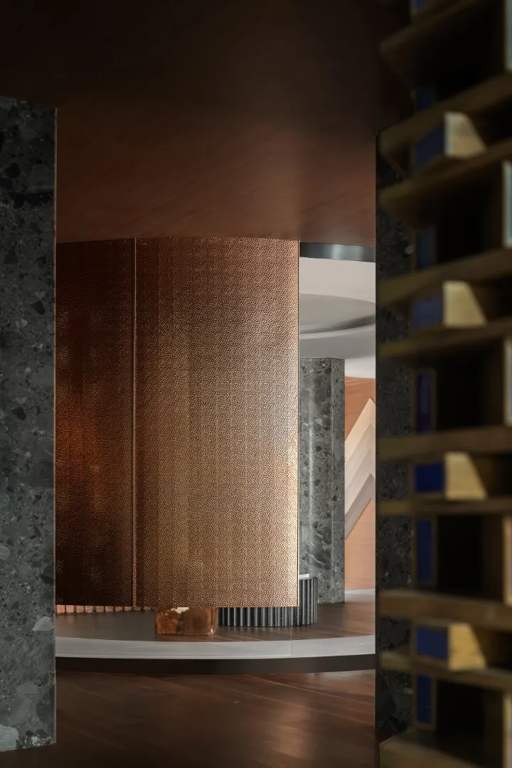 Гігантський виставковий зал на підлозі від DHB Design у Ченду, Китай Гігантський виставковий зал на підлозі від DHB Design у Ченду, Китай