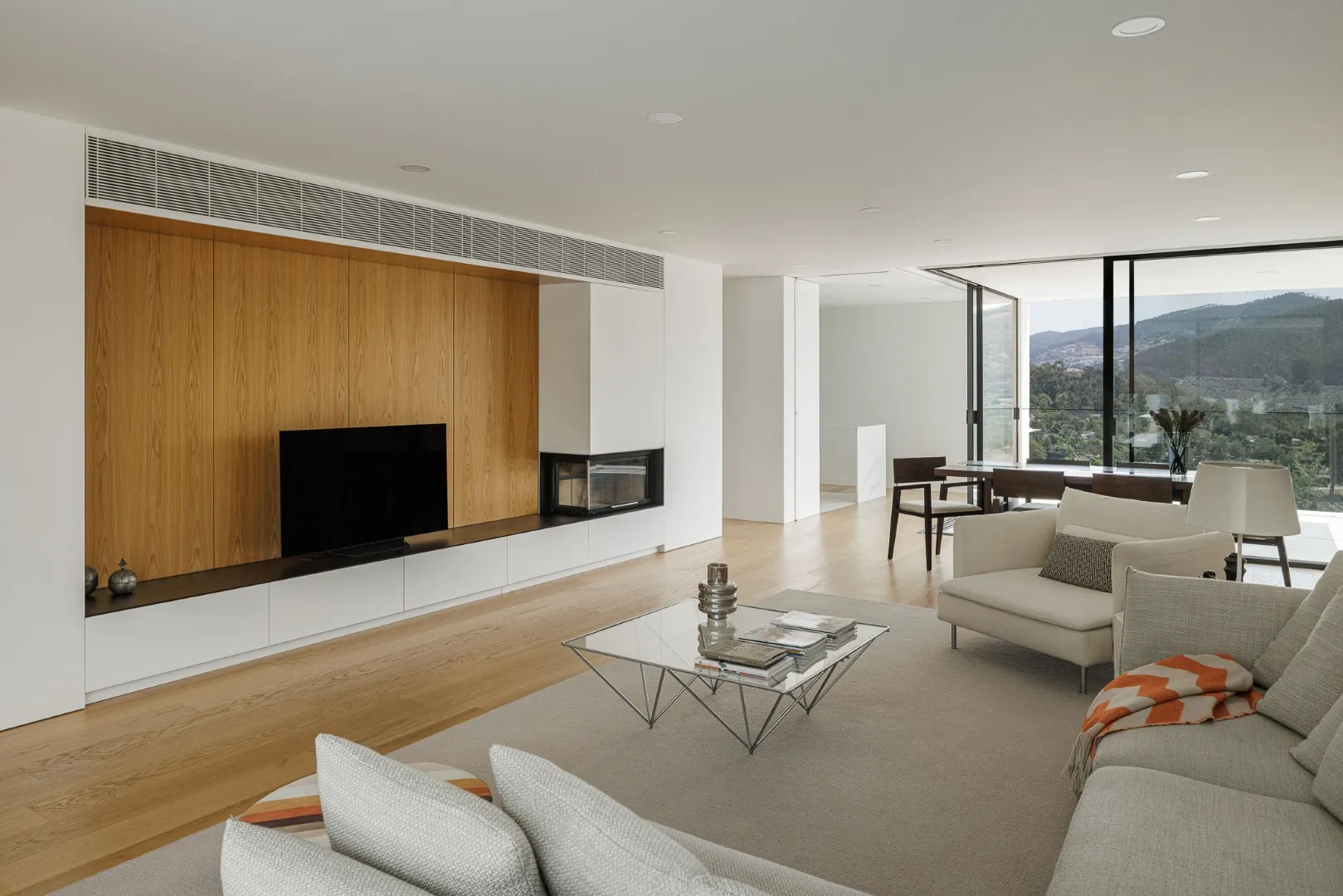 Дом JC от архитектора Марио Альвеса в Коймбре, Португалия Дом JC от архитектора Марио Альвеса в Коймбре, Португалия