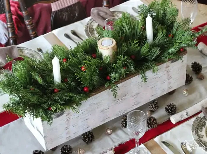 10. Creative Christmas Centerpiece