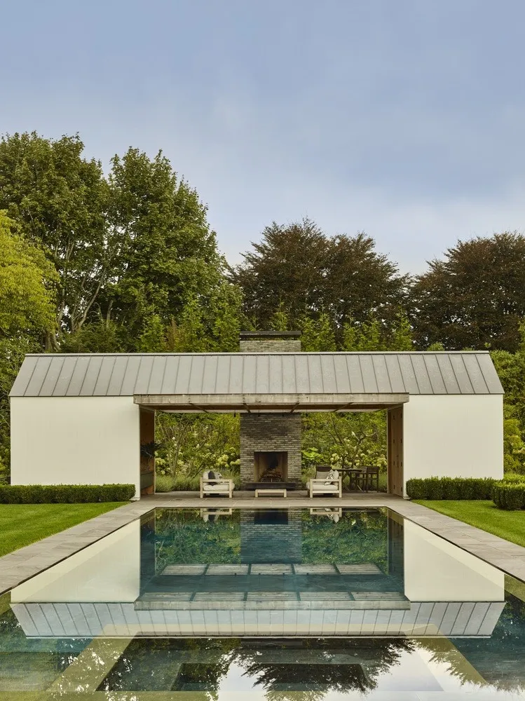 Further Lane Pool House by Robert Young Architects in East Hampton, New York Further Lane Pool House by Robert Young Architects in East Hampton, New York