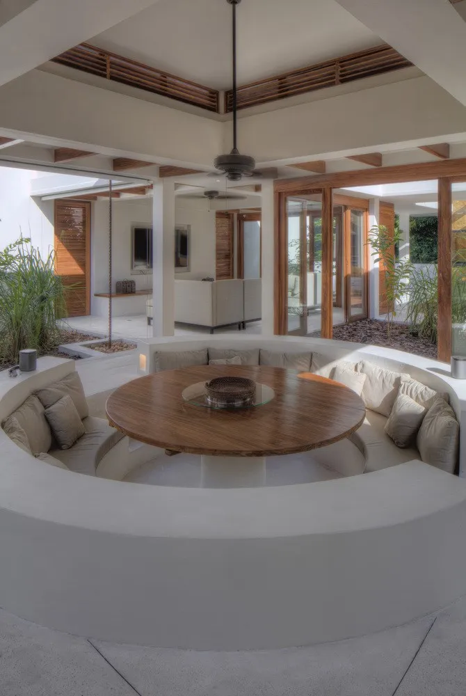 亚马逊雨林中的曼aus之家，由亚历克斯娅·康韦斯建筑事务所设计