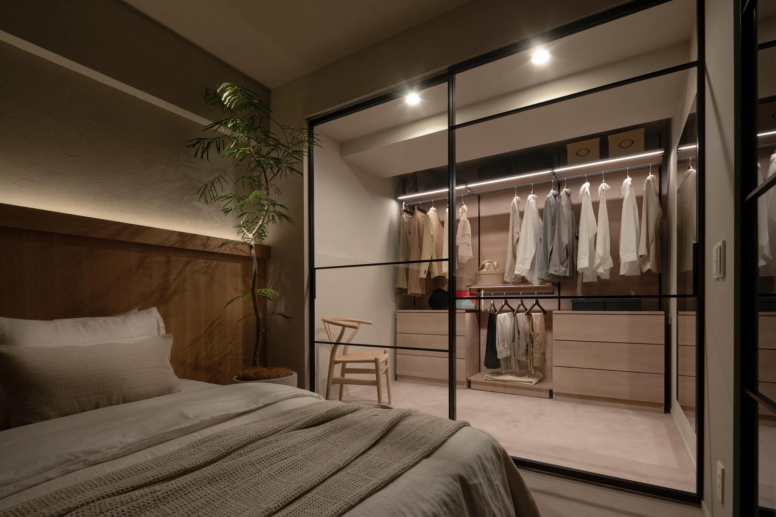 2. 现代北欧衣柜