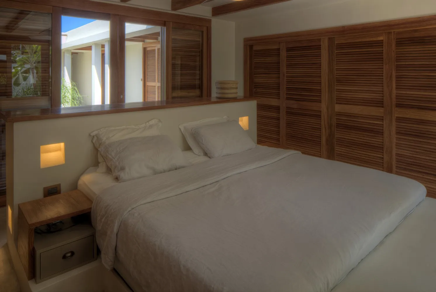 亚马逊雨林中的曼aus之家，由亚历克斯娅·康韦斯建筑事务所设计