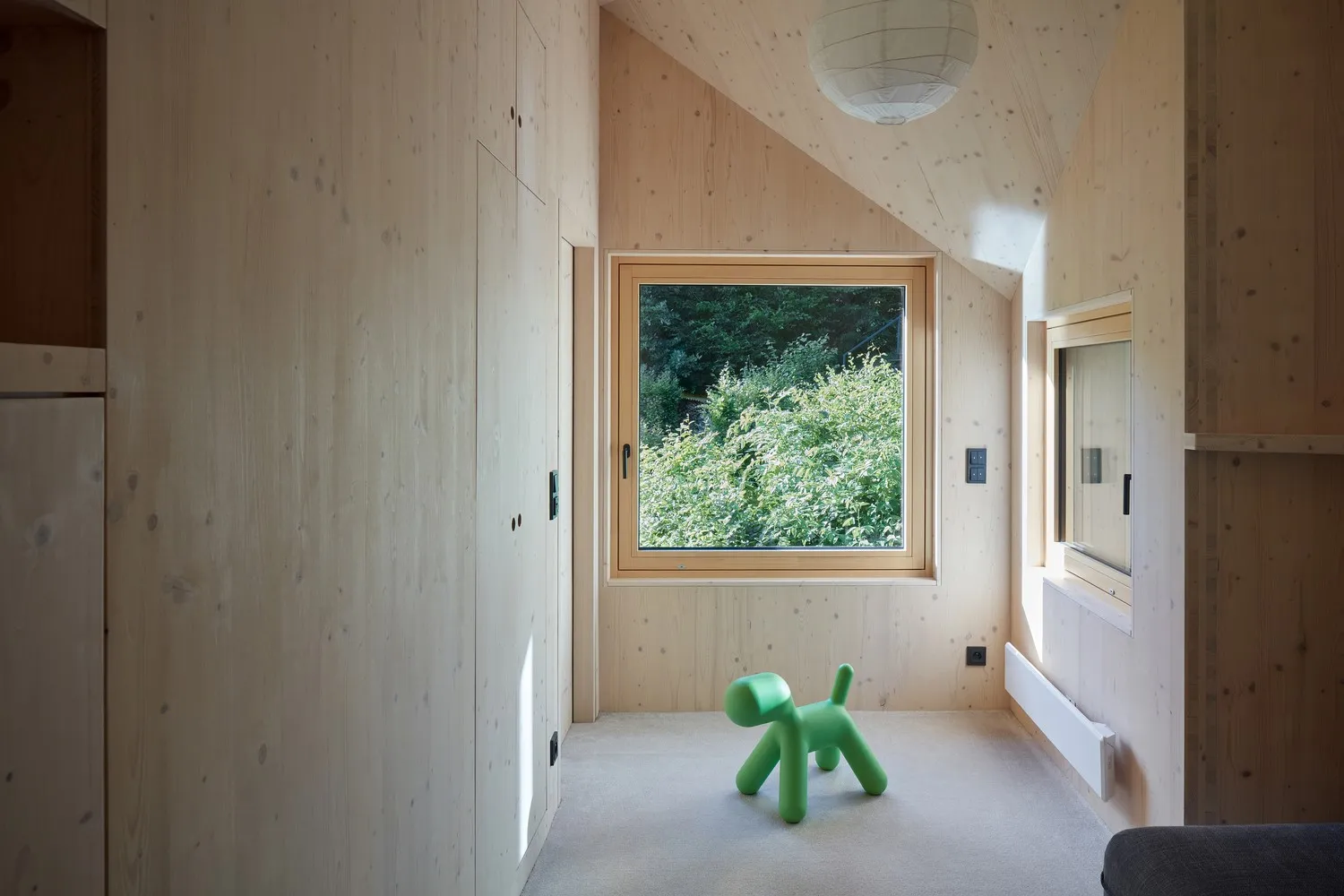 受船舱启发的别墅，由Prodesi | Domesi设计，位于捷克共和国