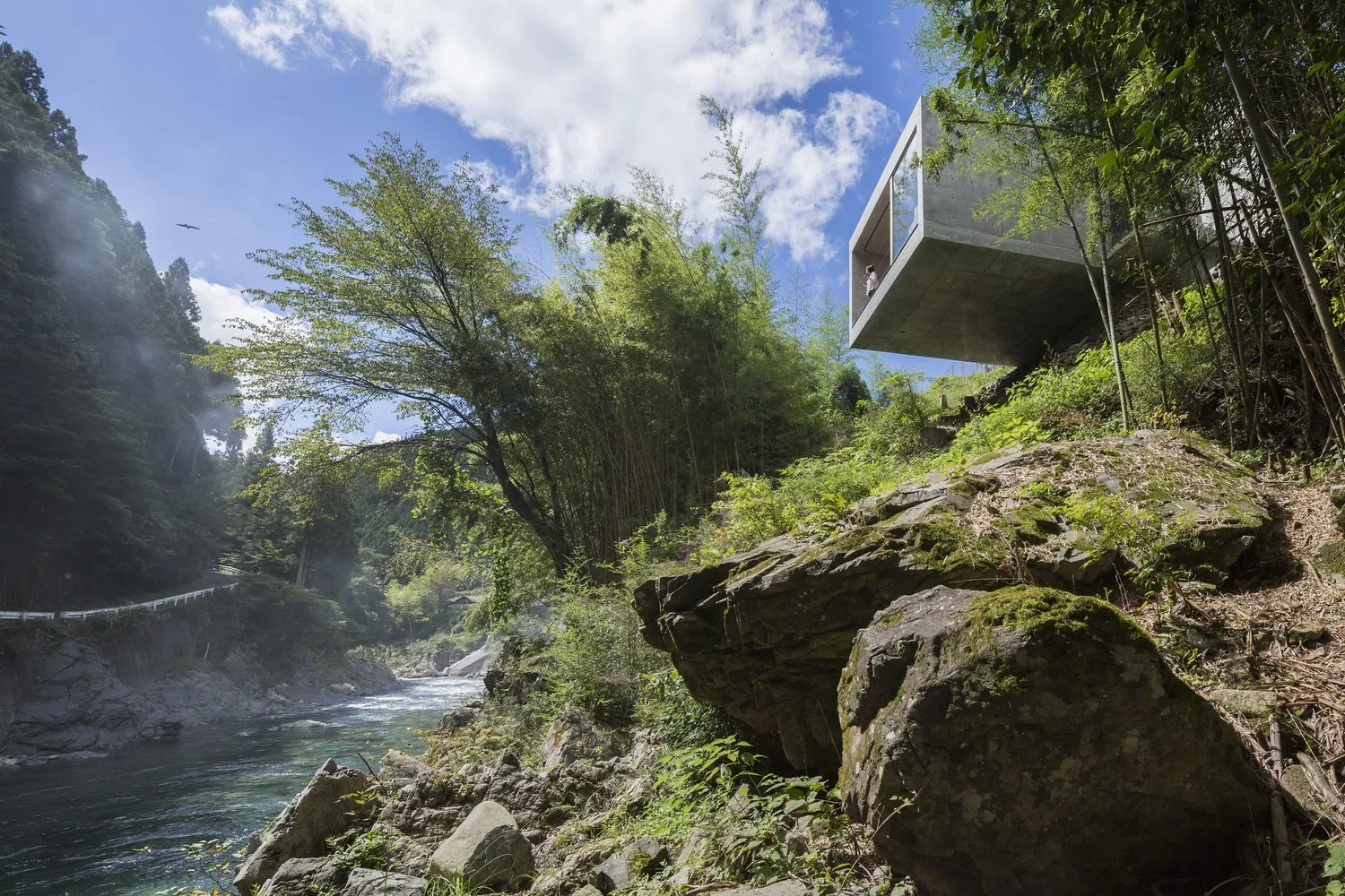 PLANET Creations设计的悬崖边住宅,日本天川村 PLANET Creations设计的悬崖边住宅,日本天川村