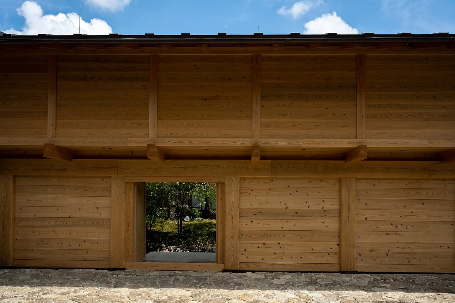 Tokugawa-chō Hotel by Tomoya Uno Architects in Aichi, Japan
