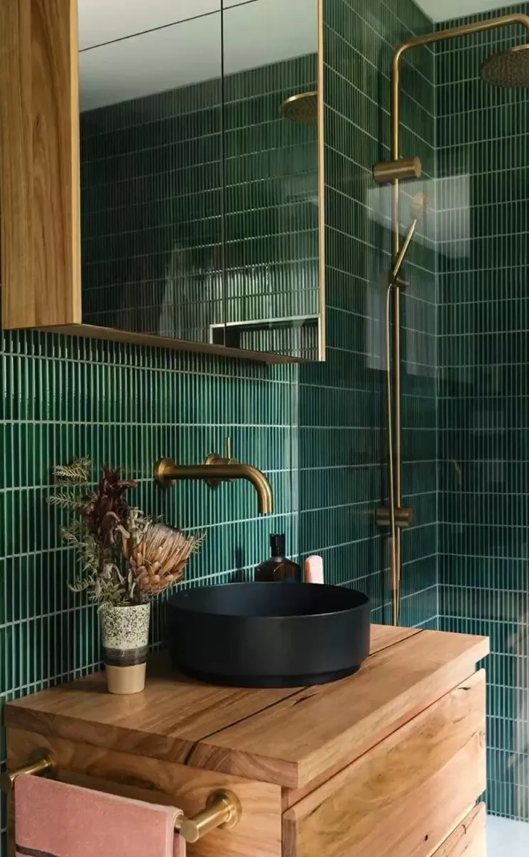 Trend for Colored Baths — Atmospheres That Will Surprise!