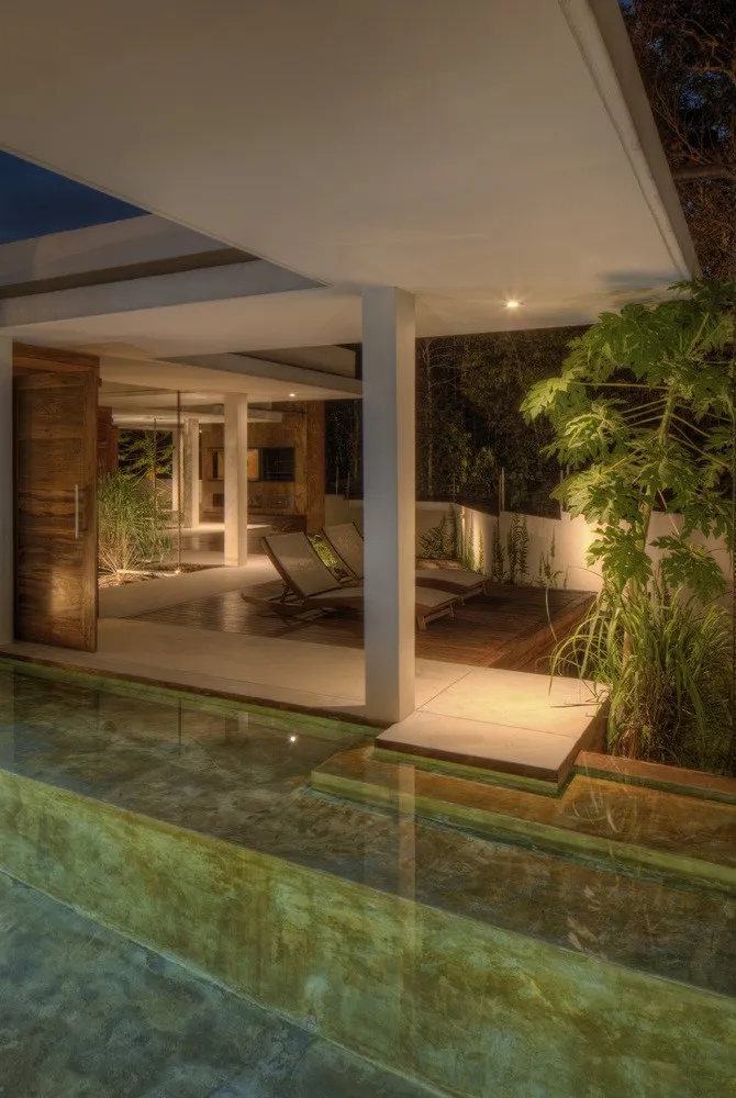 亚马逊雨林中的曼aus之家，由亚历克斯娅·康韦斯建筑事务所设计