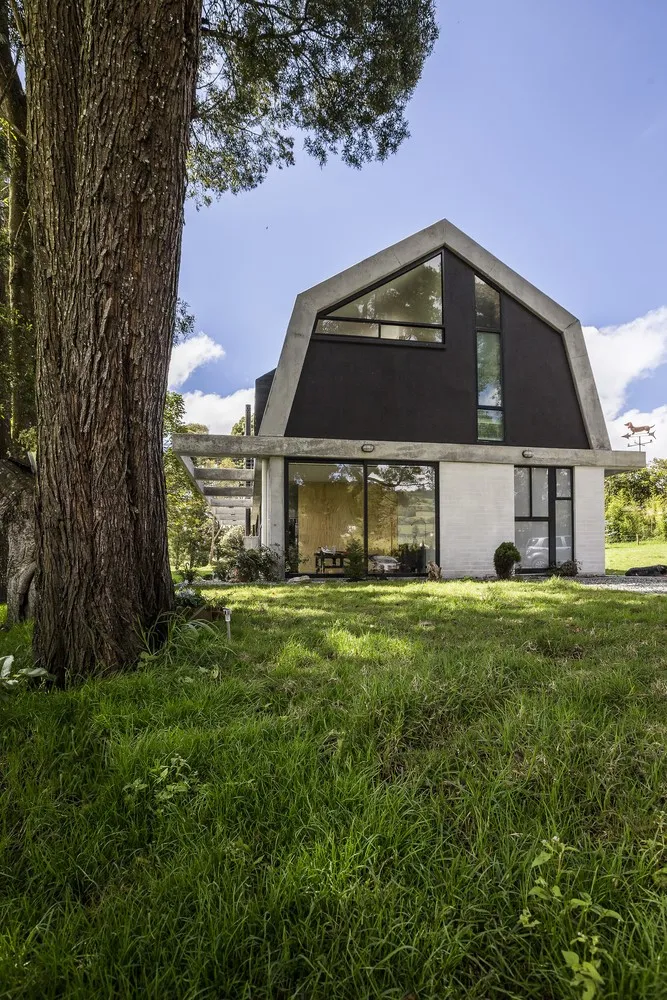 Haus BO von Plan:b arquitectos in Evgado, Kolumbien Haus BO von Plan:b arquitectos in Evgado, Kolumbien