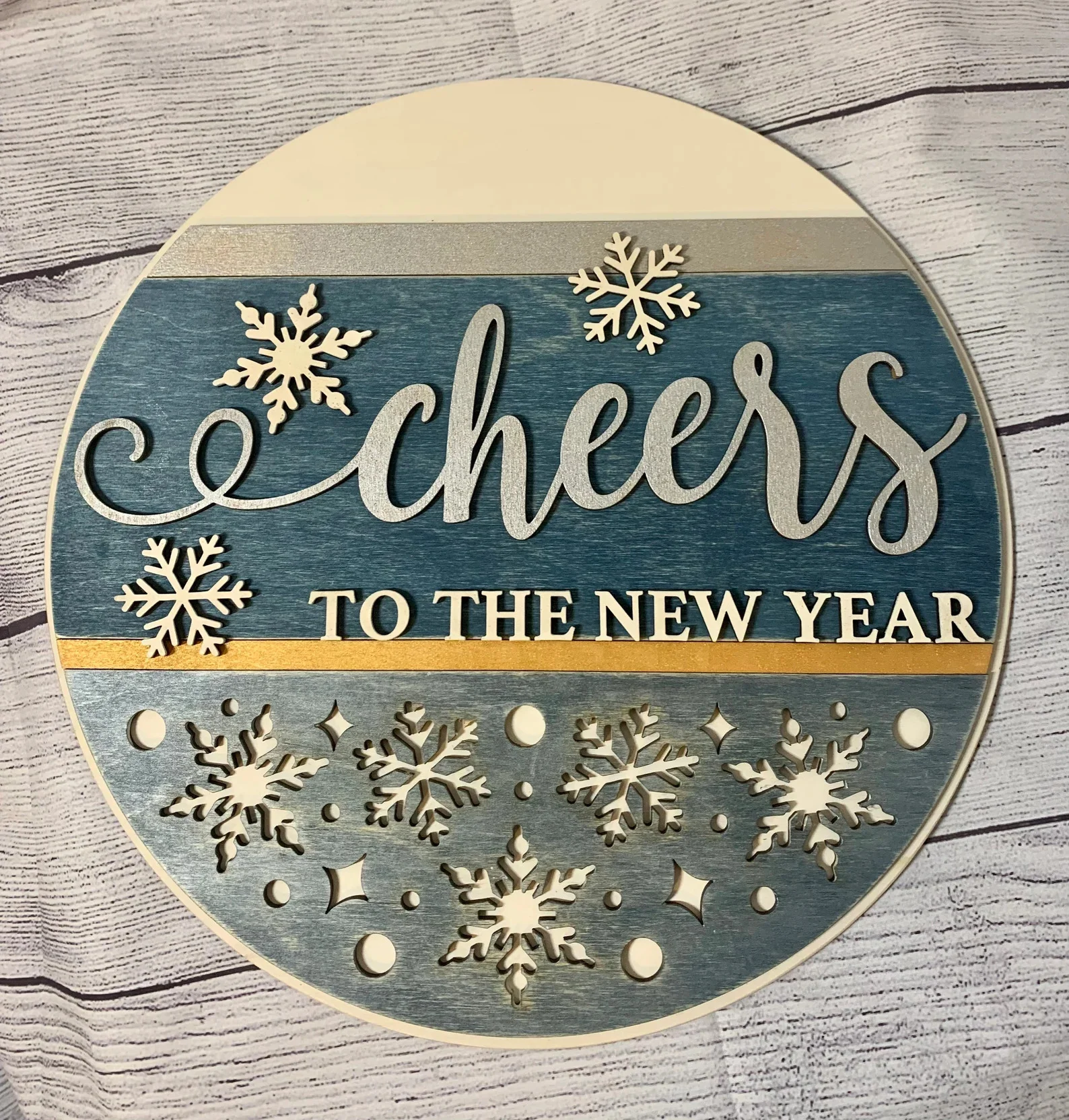 4. ¡Hurra por el Año Nuevo, decoración de puerta!