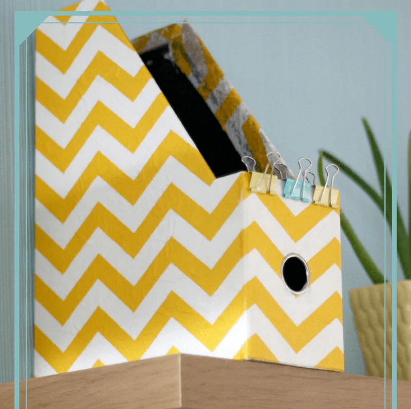 12. Organizador personalizado para artículos de oficina