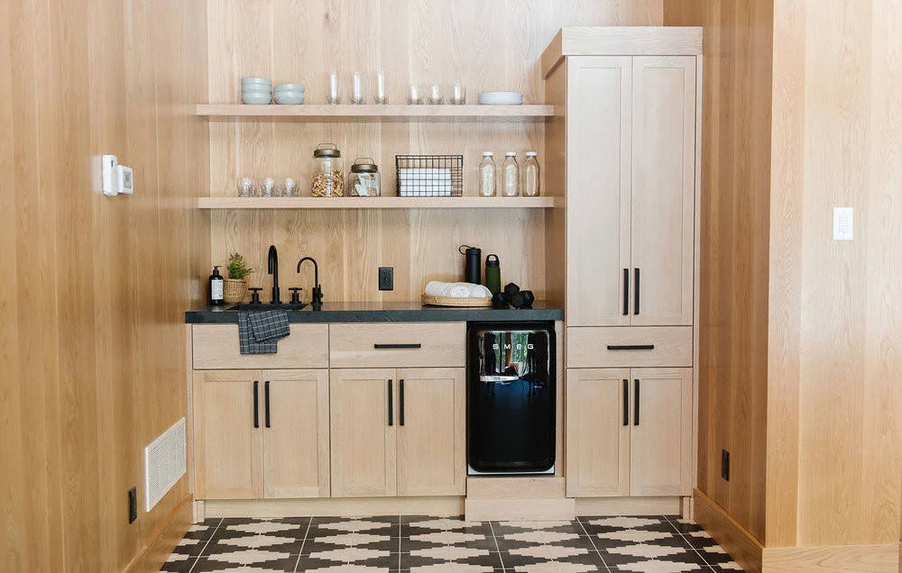 14. Casa moderna junto al lago