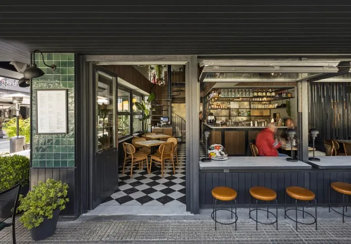 Kleiner und gemütlicher Interior-Design eines Cafés von Cross Fingers von OFIST Kleiner und gemütlicher Interior-Design eines Cafés von Cross Fingers von OFIST