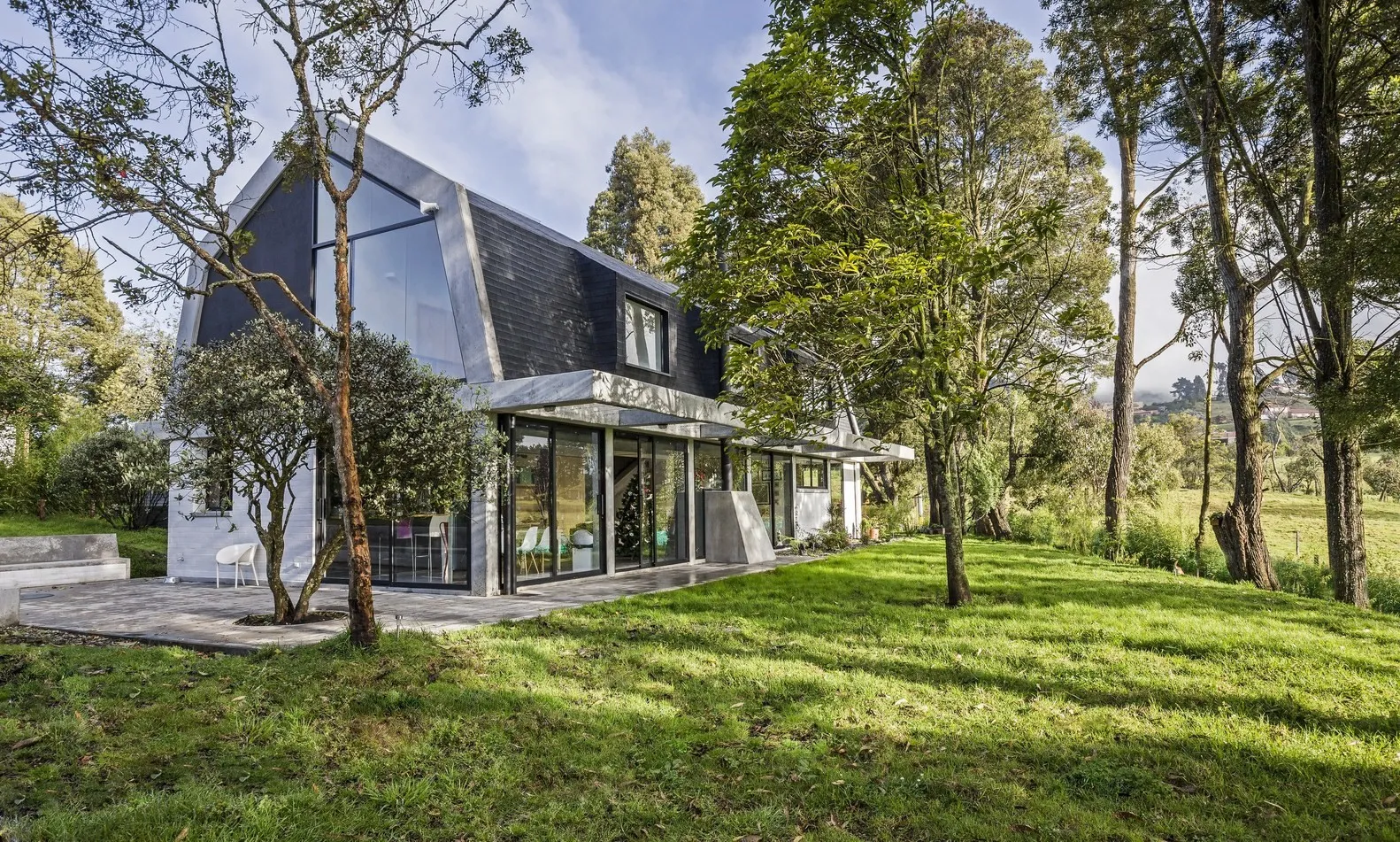 Haus BO von Plan:b arquitectos in Evgado, Kolumbien Haus BO von Plan:b arquitectos in Evgado, Kolumbien