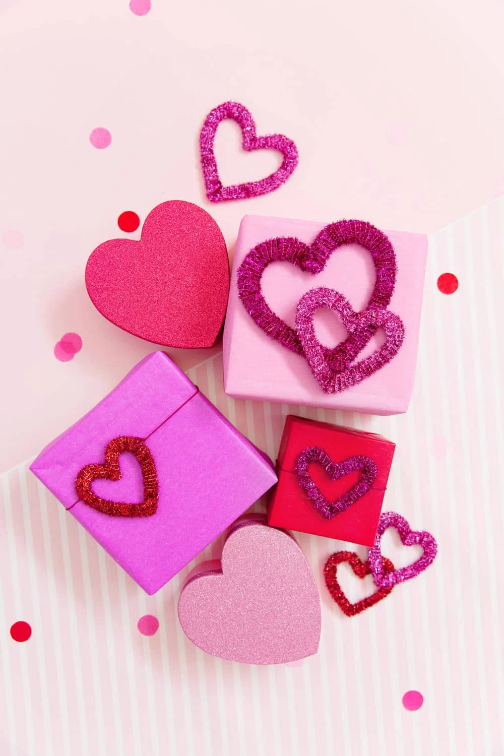 13. Corazones de alambre DIY