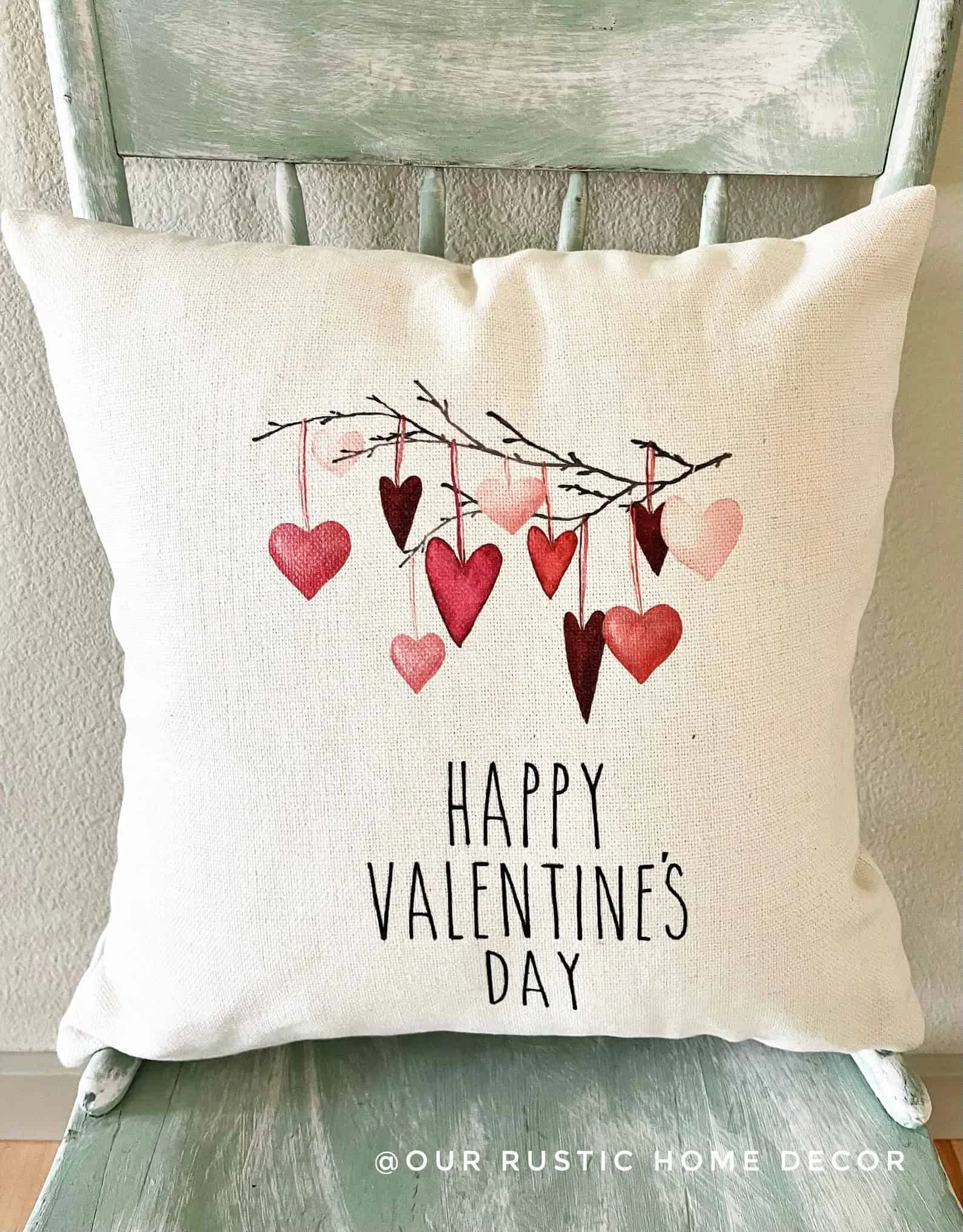 8. Kissen mit Aufschrift Valentinstag Grüße