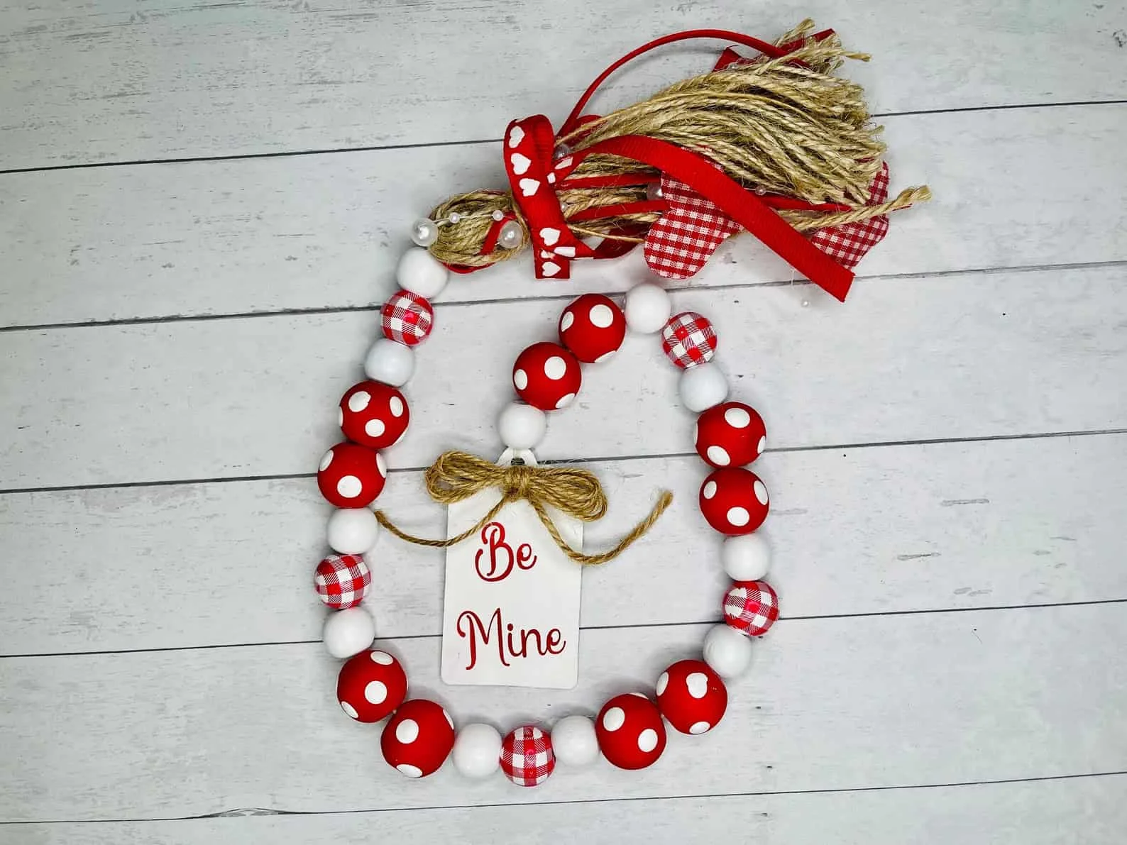 3. Farmhouse Style Valentine's Day Wooden Garland