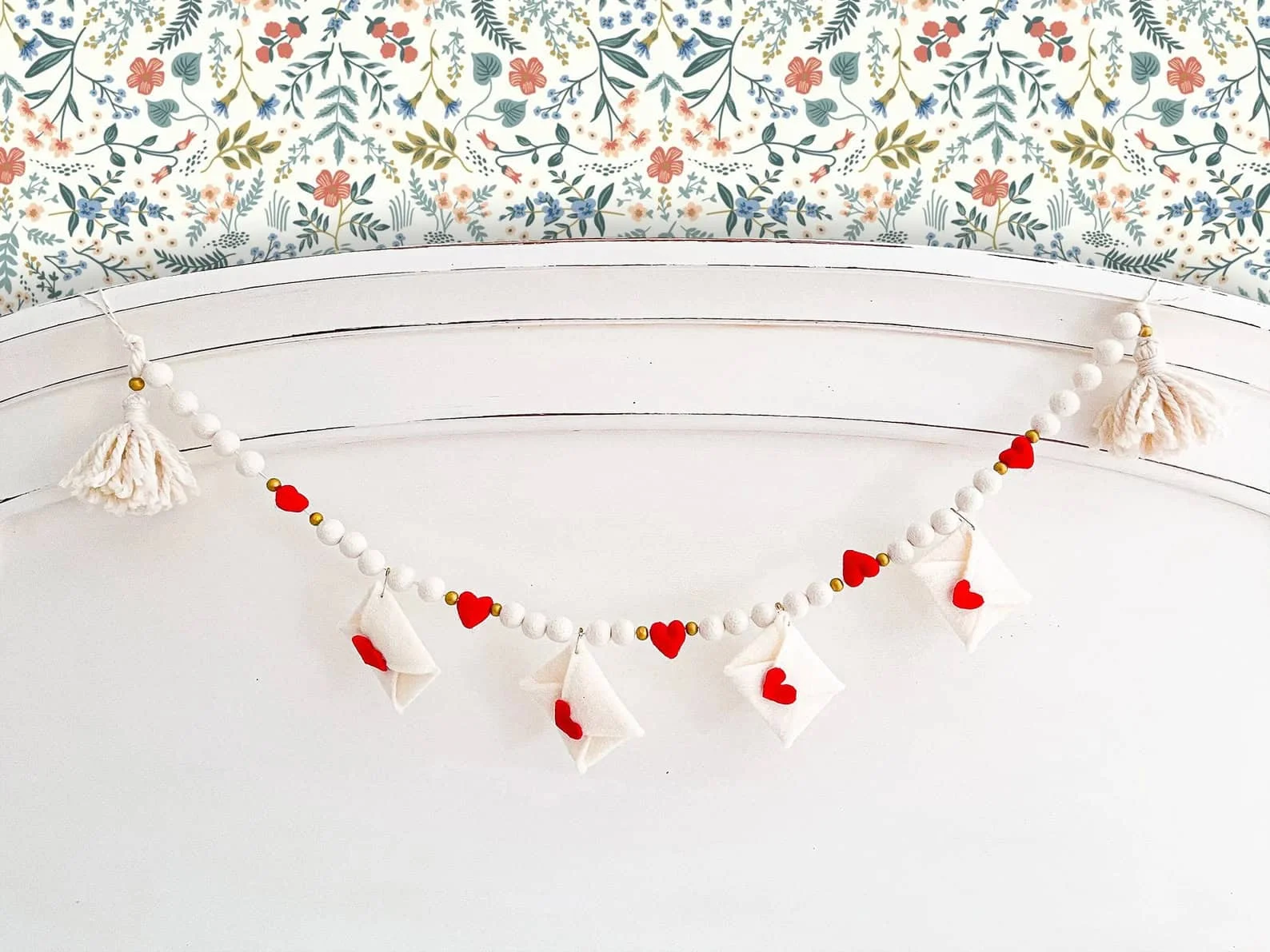 4. Valentine's Day Envelope Garland
