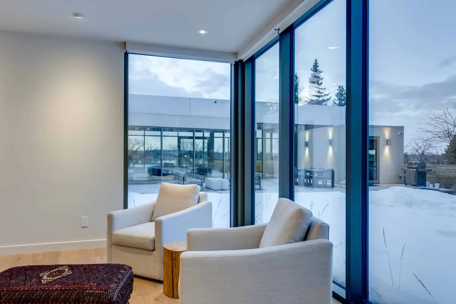 Дім Британія від Shugarman Architecture + Design Inc у Калгари, Канада