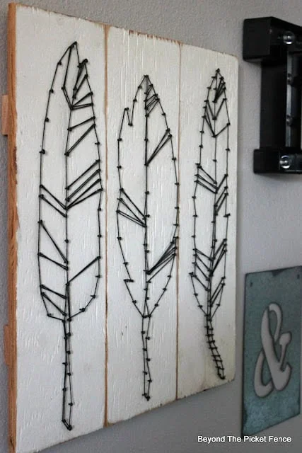 4. Feather Art String Decor