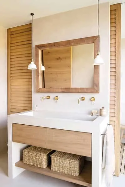 3 Golden Rules for a Small Bathroom According to Interior Design Experts