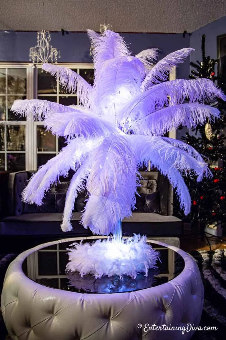 11. AMAZING DIY FEATHER CENTERPIECE