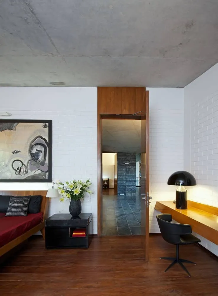 拉杰夫·赛恩设计的喜马拉雅山住宅,位于印度卡苏里 拉杰夫·赛恩设计的喜马拉雅山住宅,位于印度卡苏里