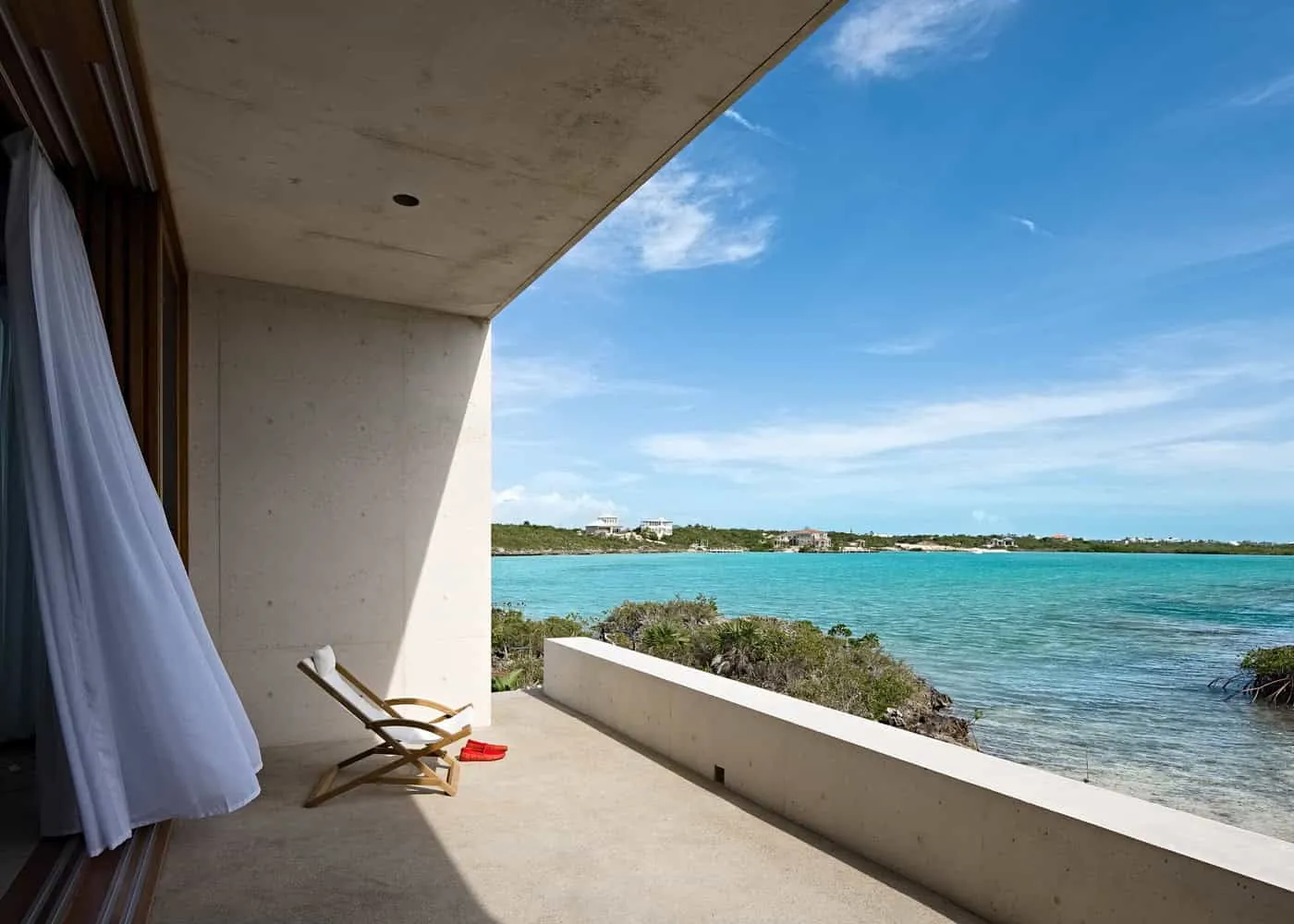 Le Cabanon by Rick Joy Architects on Turks and Caicos Islands