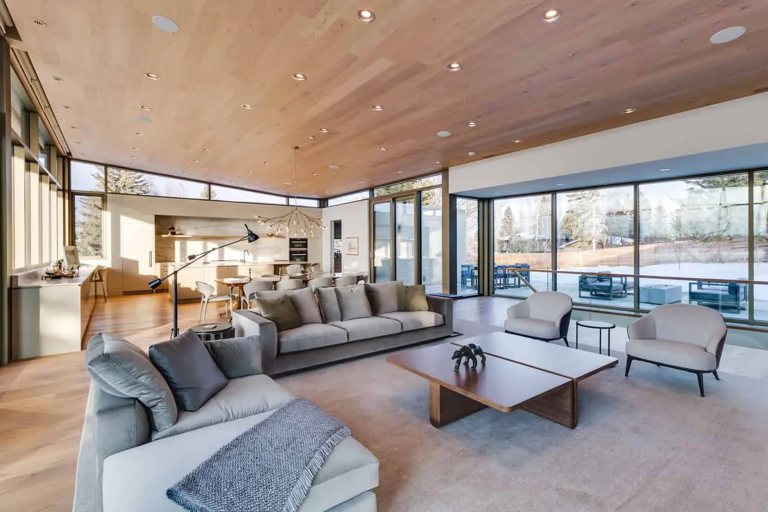 Дім Британія від Shugarman Architecture + Design Inc у Калгари, Канада