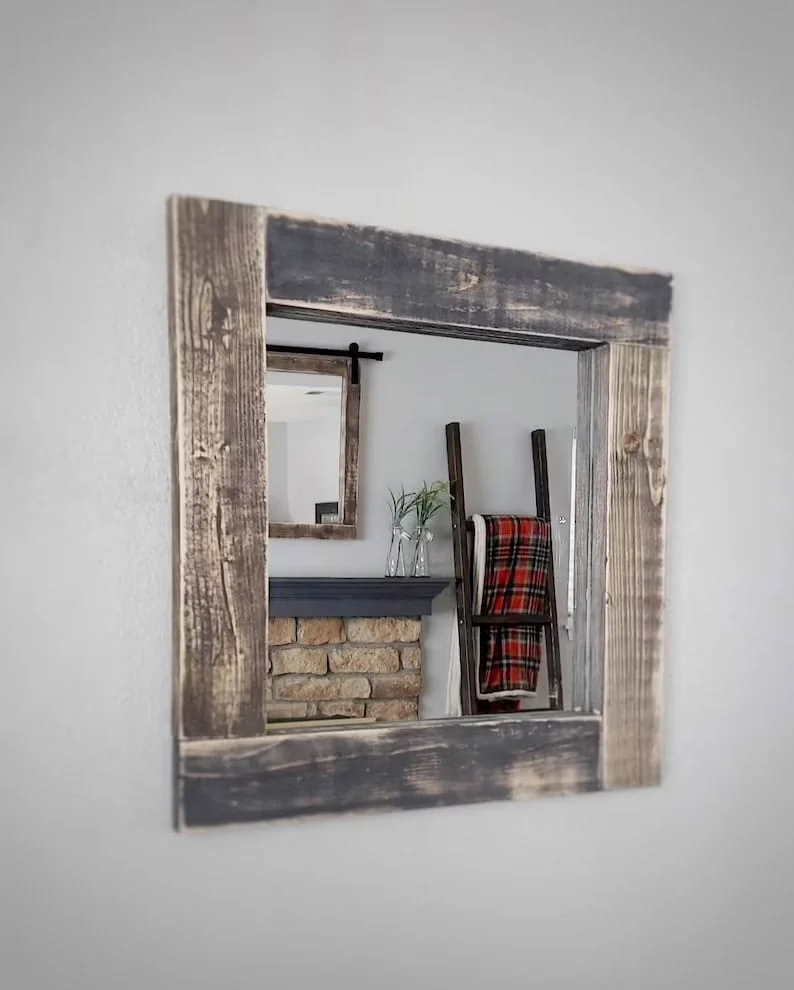 2. Holzspiegel für die Farmhouse-Wanne