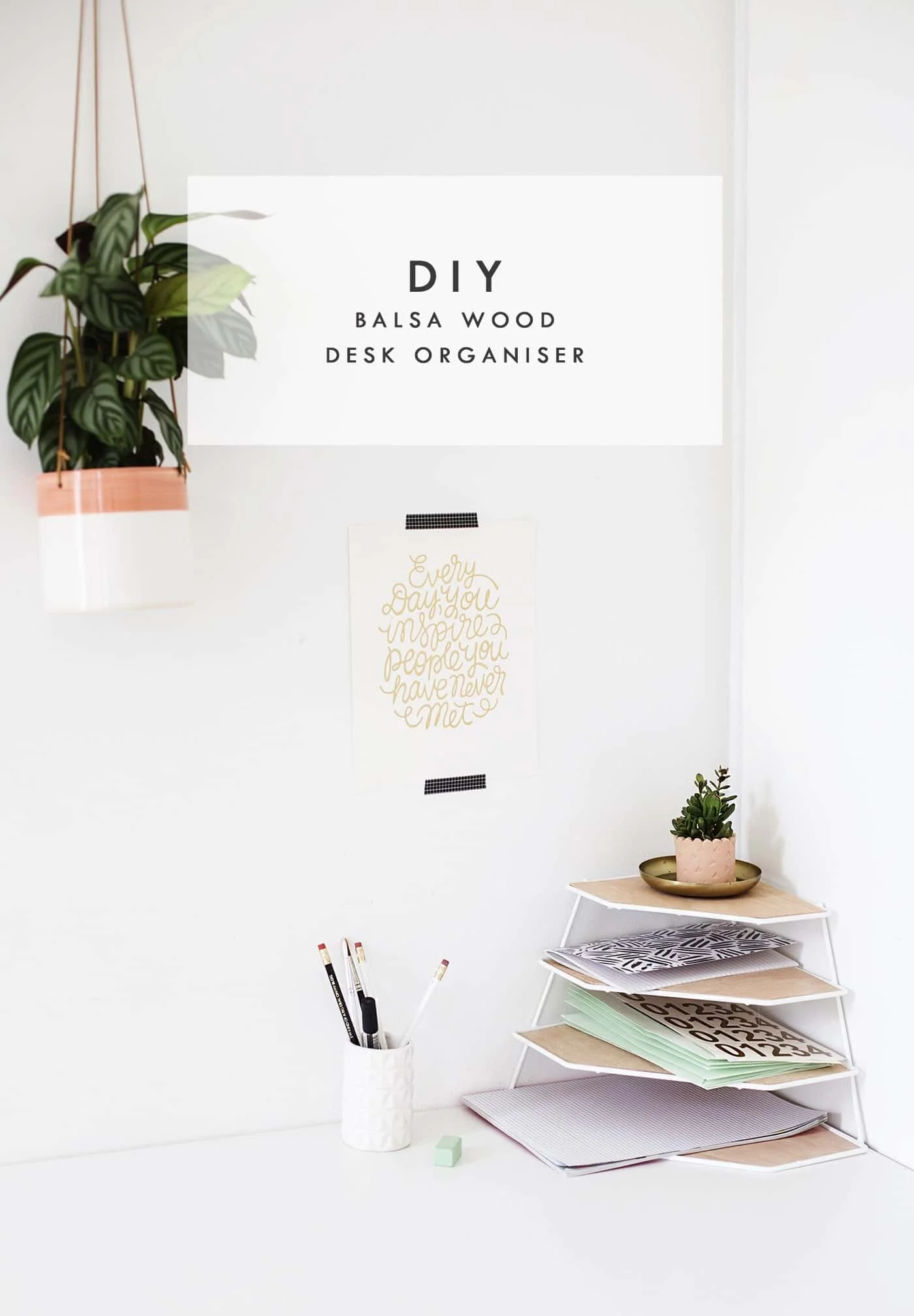 6. Organizador DIY en la esquina
