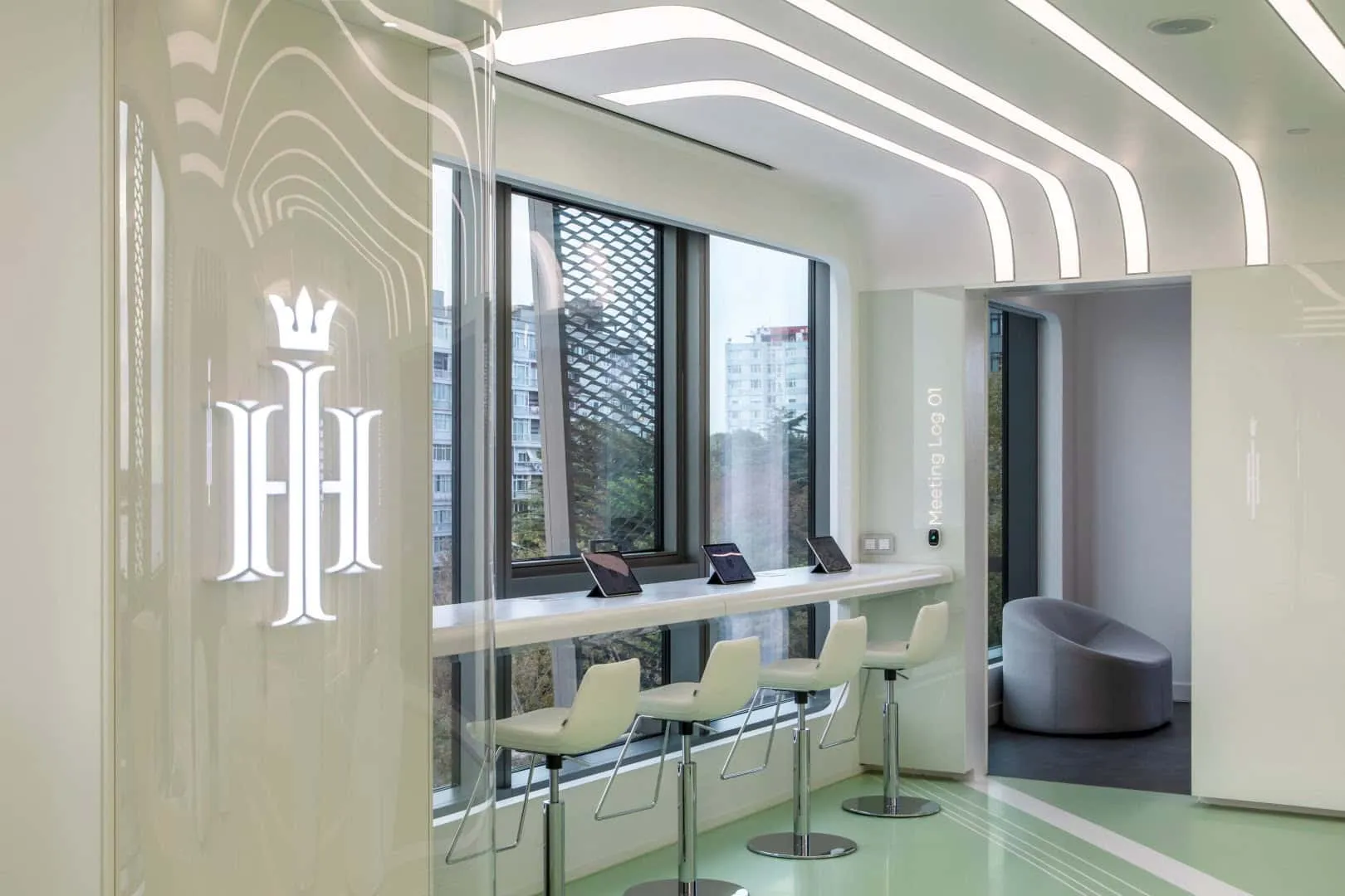 基于“数字森林”理念设计的植发诊所