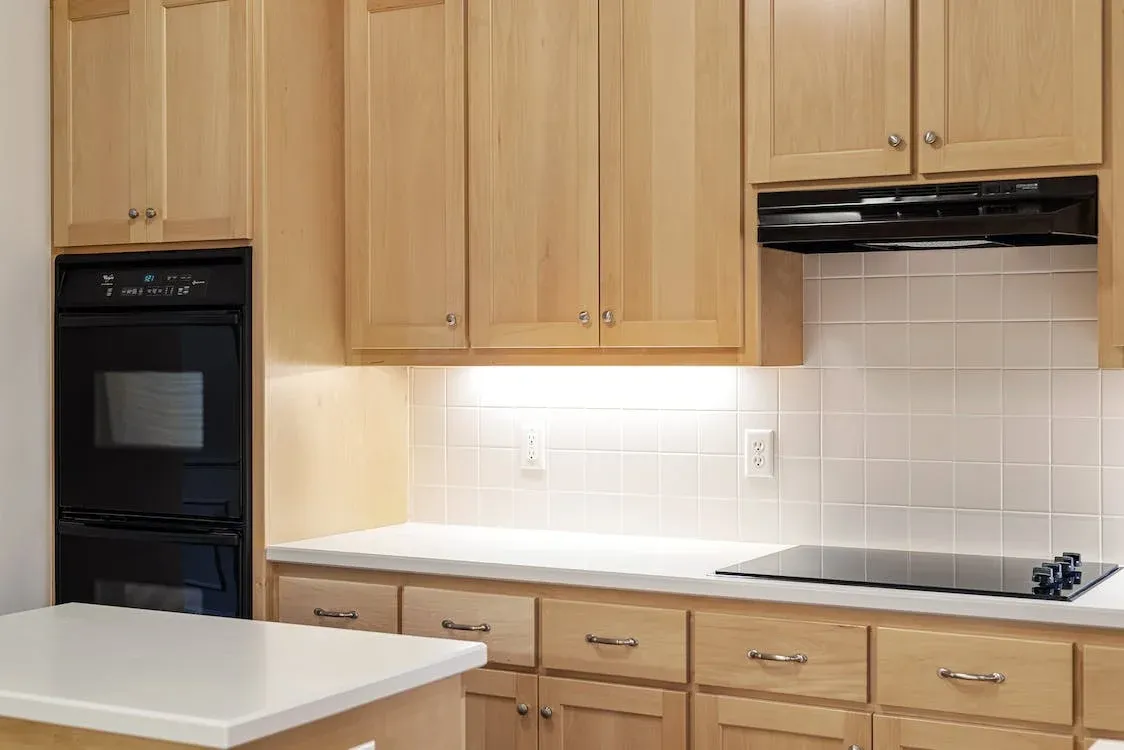 Wie man eine Küche im Budget repariert Wie man eine Küche im Budget repariert