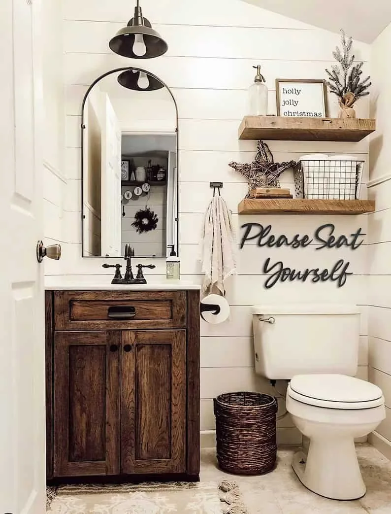 9. Metallkunst mit Aufschrift \