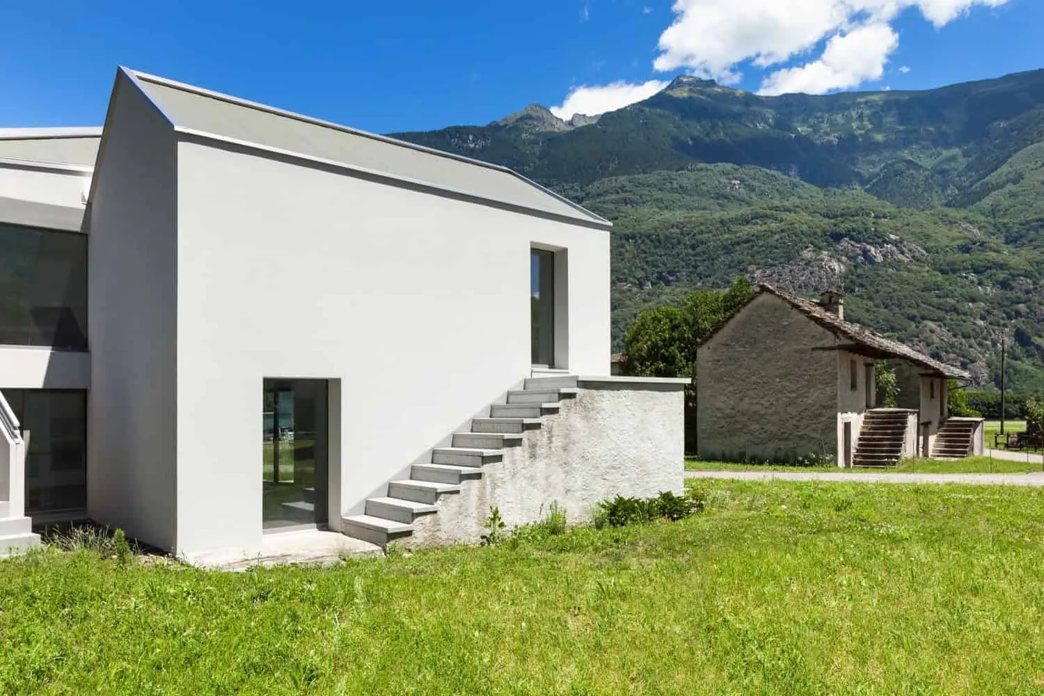 Swiss House XXII Prione from Architects David Macullo in Switzerland Swiss House XXII Prione from Architects David Macullo in Switzerland