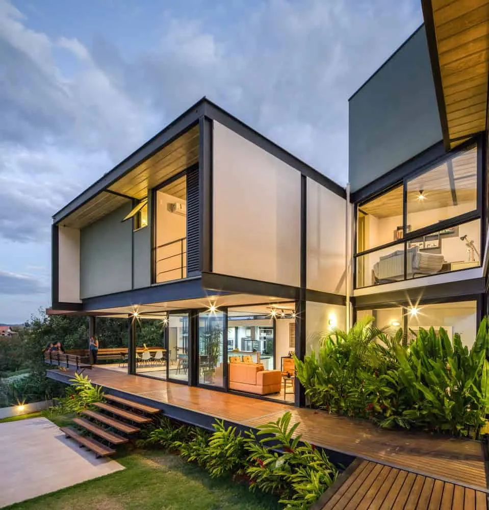 MT House by Telles Arquitetura in Brazil